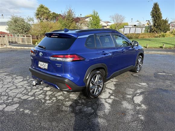 2023 Toyota Corolla Cross Limited 2.0P Hybrid AWD SUV
