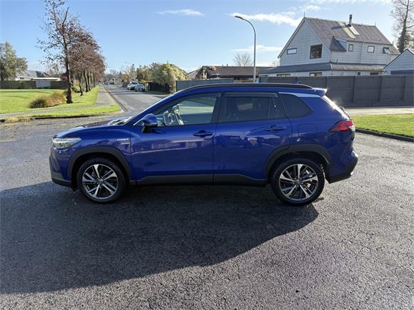 2023 Toyota Corolla Cross Limited 2.0P Hybrid AWD SUV