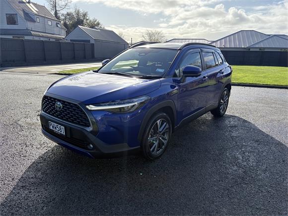 2023 Toyota Corolla Cross Limited 2.0P Hybrid AWD SUV