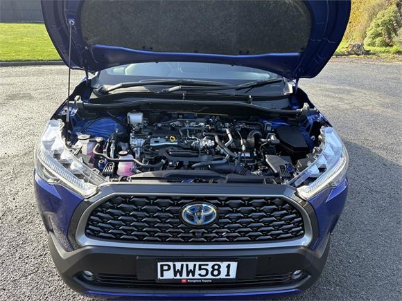 2023 Toyota Corolla Cross Limited 2.0P Hybrid AWD SUV