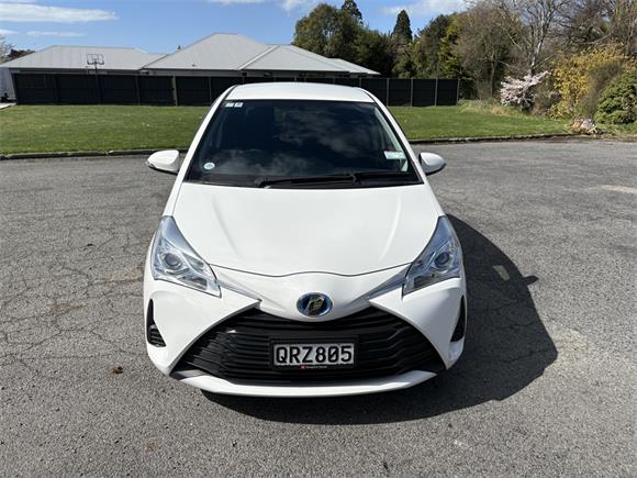 2019 Toyota Vitz 1.5 Hybrid F 5-Door Hatch Auto