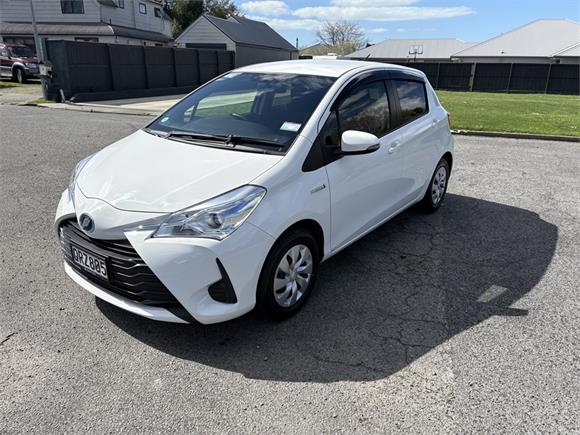2019 Toyota Vitz 1.5 Hybrid F 5-Door Hatch Auto
