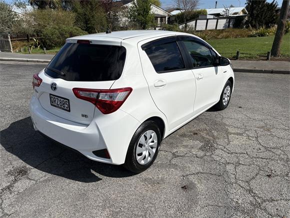 2019 Toyota Vitz 1.5 Hybrid F 5-Door Hatch Auto