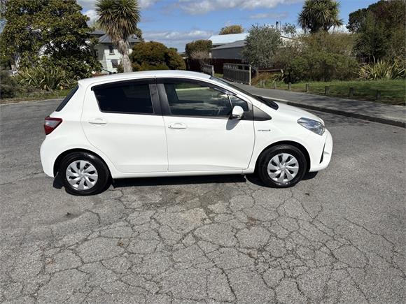 2019 Toyota Vitz 1.5 Hybrid F 5-Door Hatch Auto