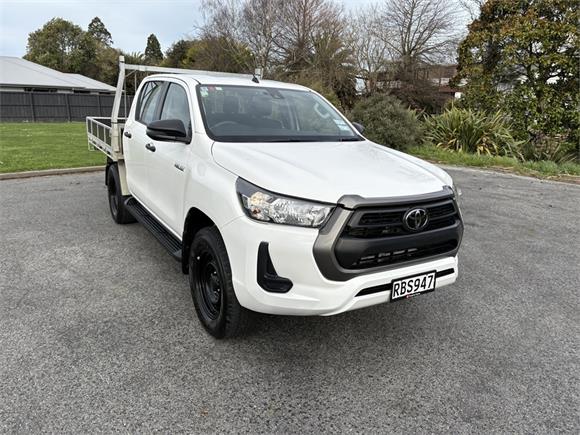 Toyota Hilux SR 2.8DT 6AT 4WD DCC/4D/5S (JFDTC-NM1) 2022