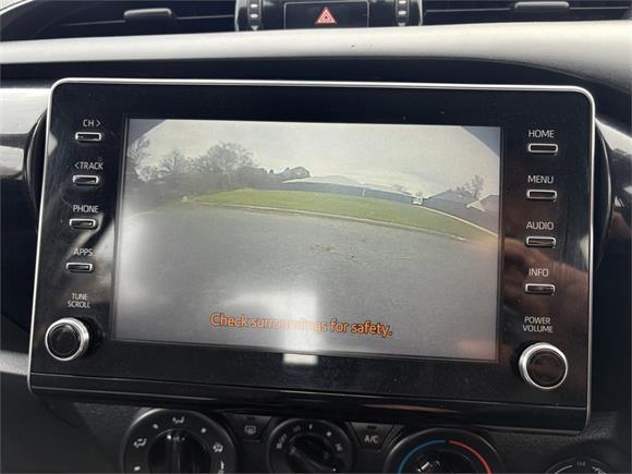2022 Toyota Hilux SR 2.8DT 6AT 4WD DCC/4D/5S (JFDTC-NM1)