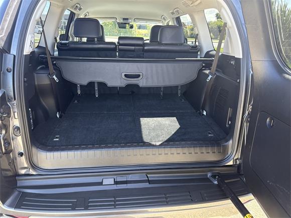 2024 Toyota Land Cruiser Prado VX 2.8D 6AT 4WD SUV/5D/7S