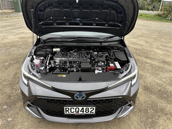 2025 Toyota Corolla ZR 1.8P HEV CVT FWD HB/5D/5S (ZXAZR-NM1)