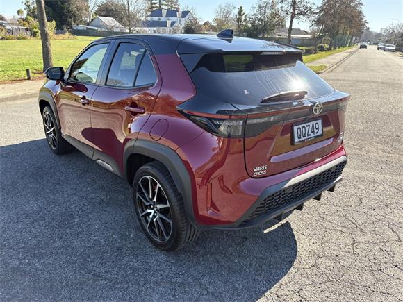 2024 Toyota Yaris Cross GR Sport 1.5P HEV ECVT FWD SUV/5D/