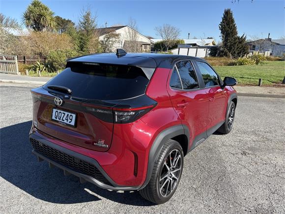 2024 Toyota Yaris Cross GR Sport 1.5P HEV ECVT FWD SUV/5D/