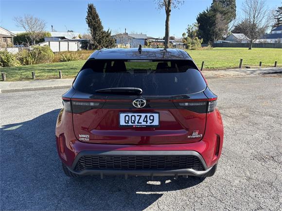 2024 Toyota Yaris Cross GR Sport 1.5P HEV ECVT FWD SUV/5D/