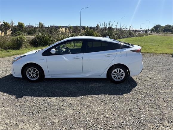 2018 Toyota Prius Hybrid S 1.8  5 Dr Hatch CVT 2WD