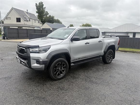 2025 Toyota Hilux SR5 Cruiser 2.8DT Hybrid 6AT 4WD DCW/4D/5S