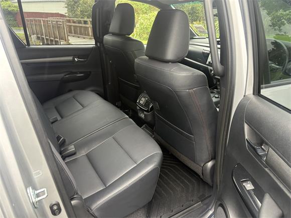 2025 Toyota Hilux SR5 Cruiser 2.8DT Hybrid 6AT 4WD DCW/4D/5S