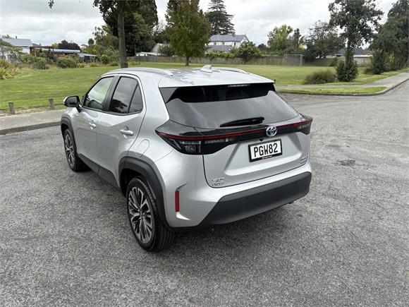 2022 Toyota Yaris Cross Limited 1.5P HV ECVT FWD SUV/5D/5S