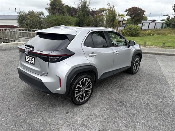 2022 Toyota Yaris Cross Limited 1.5P HV ECVT FWD SUV/5D/5S