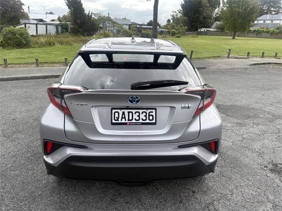 2017 Toyota C-HR G spec