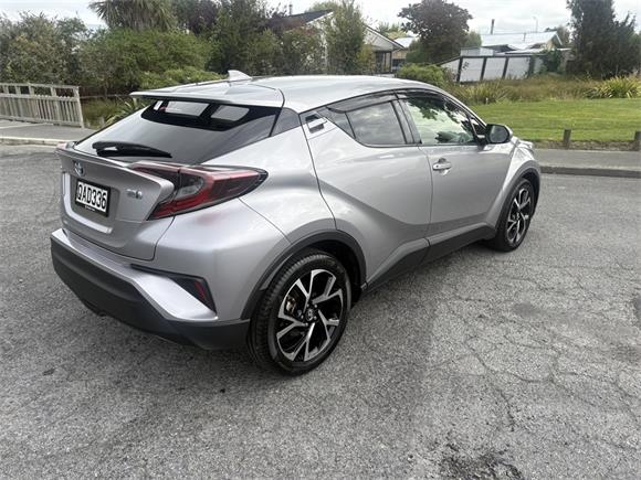 2017 Toyota C-HR G spec