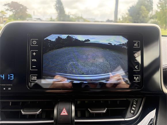 2017 Toyota C-HR G spec