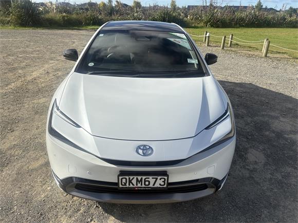 2023 Toyota Prius 2.0 Hybrid Z 5 Dr Hatch CVT 2WD FWD