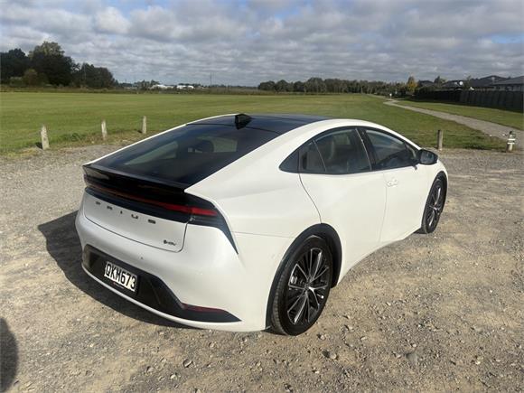 2023 Toyota Prius 2.0 Hybrid Z 5 Dr Hatch CVT 2WD FWD