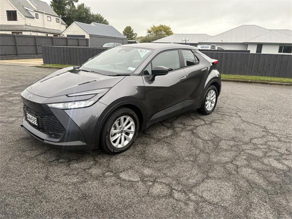 2024 Toyota C-HR GX 1.8L Hybrid Petrol Auto FWD SUV/5D/5S