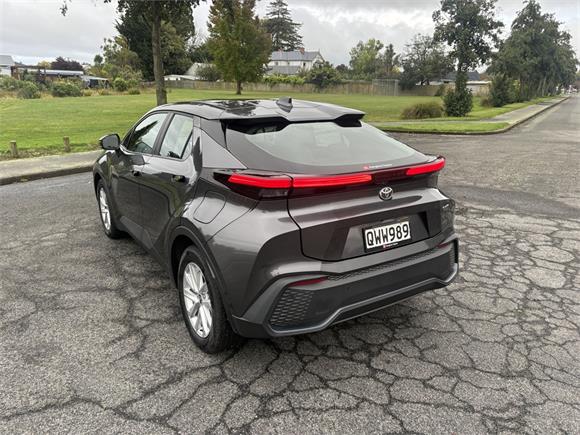 2024 Toyota C-HR GX 1.8L Hybrid Petrol Auto FWD SUV/5D/5S