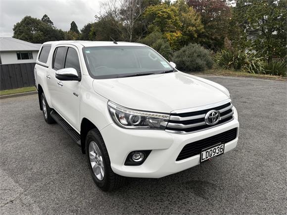 Toyota Hilux 4WD SR5 2.8DT DOUBLE CAB UTE/4 6AT 2018