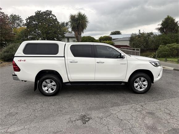 2018 Toyota Hilux 4WD SR5 2.8DT DOUBLE CAB UTE/4 6AT