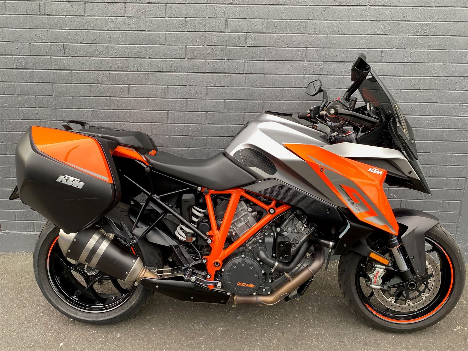 Used - McIver & Veitch Motorcycles - Harley Davidson, BMW, KTM, Triumph ...