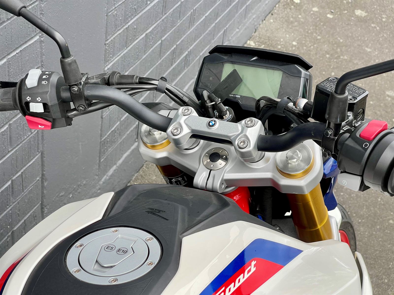 BMW G310R 2023 - McIver & Veitch Motorcycles - Harley Davidson, BMW ...