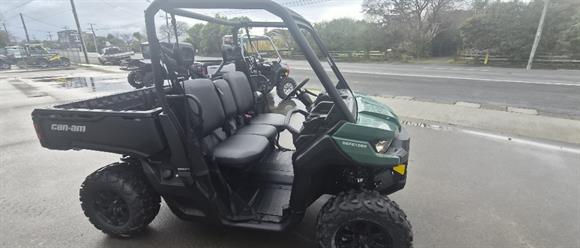 New Can-Am Defender