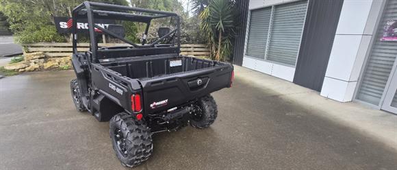 New Can-Am Defender
