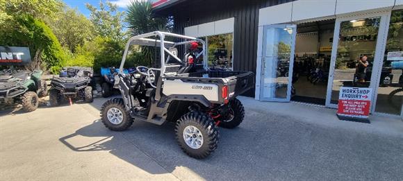 New Can-Am Defender