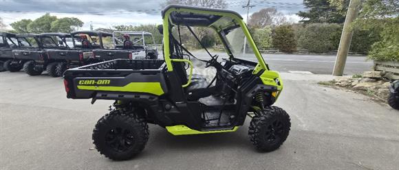 2021 Can-Am Defender