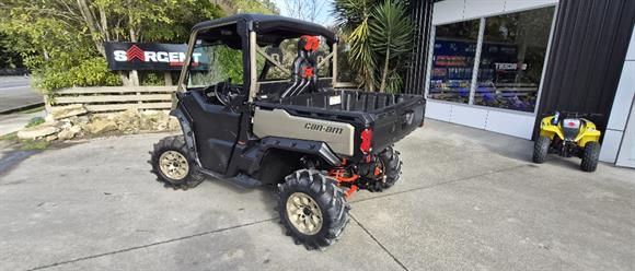 2022 Can-Am Defender