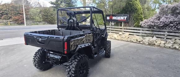 2023 Can-Am Defender