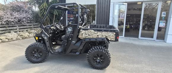 2023 Can-Am Defender