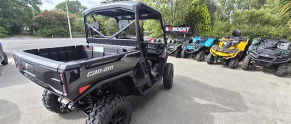New Can-Am Defender