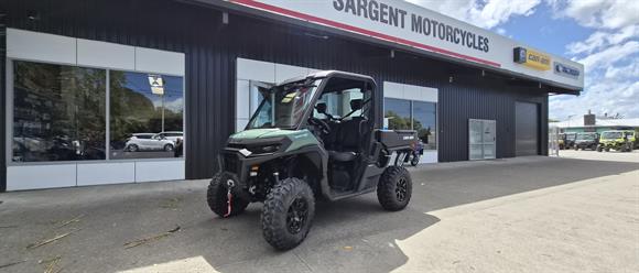 Can-Am Defender 2026