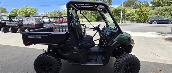 New Can-Am Defender