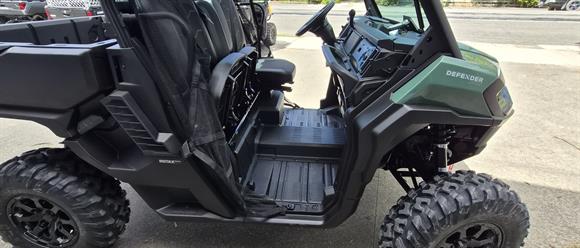New Can-Am Defender