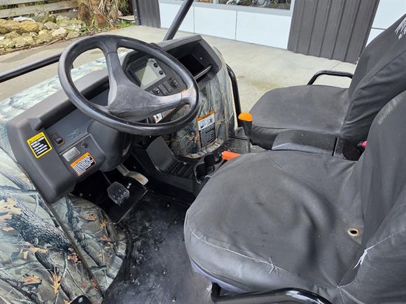 2011 John Deere Gator 825 XUV