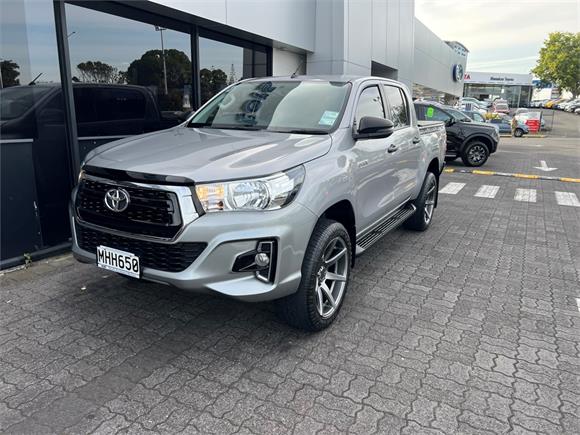 Toyota Hilux SR D/CAB 2.8TD 2019