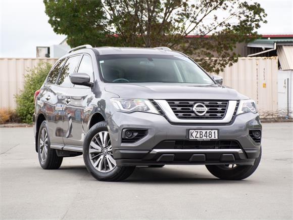 Nissan Pathfinder ST 3.5L 2017