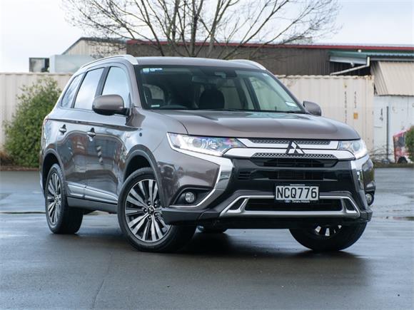 Mitsubishi Outlander LS 2.4P 4WD 2020
