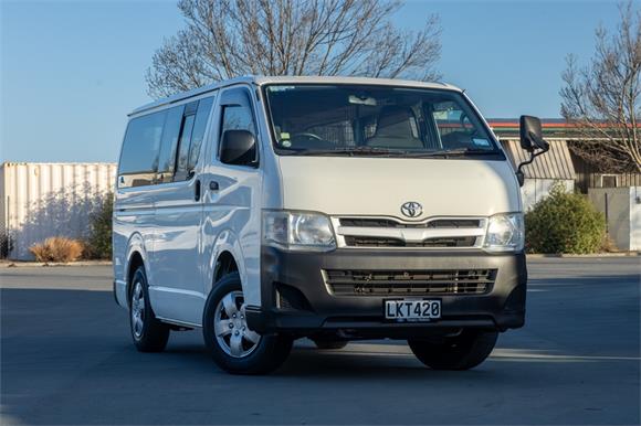 Toyota Hiace Regius Ace Van 2011