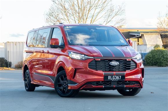 Ford Transit Tourneo Custom Sport 2025